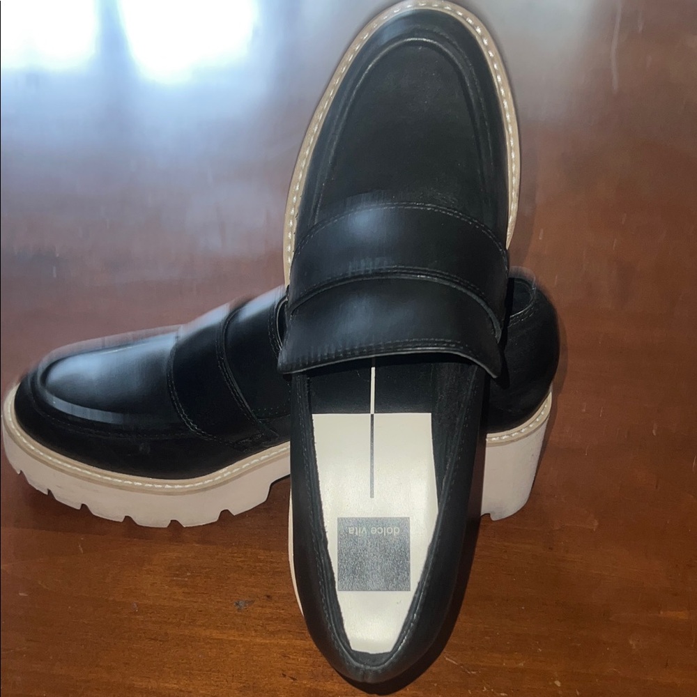 Women’s Dolica Vita Black Loafers